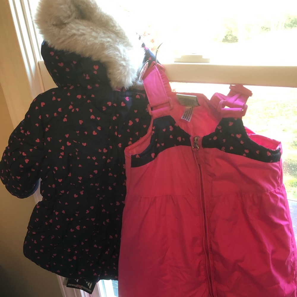 24 mo kids snow bib pants and matching jacket NWT